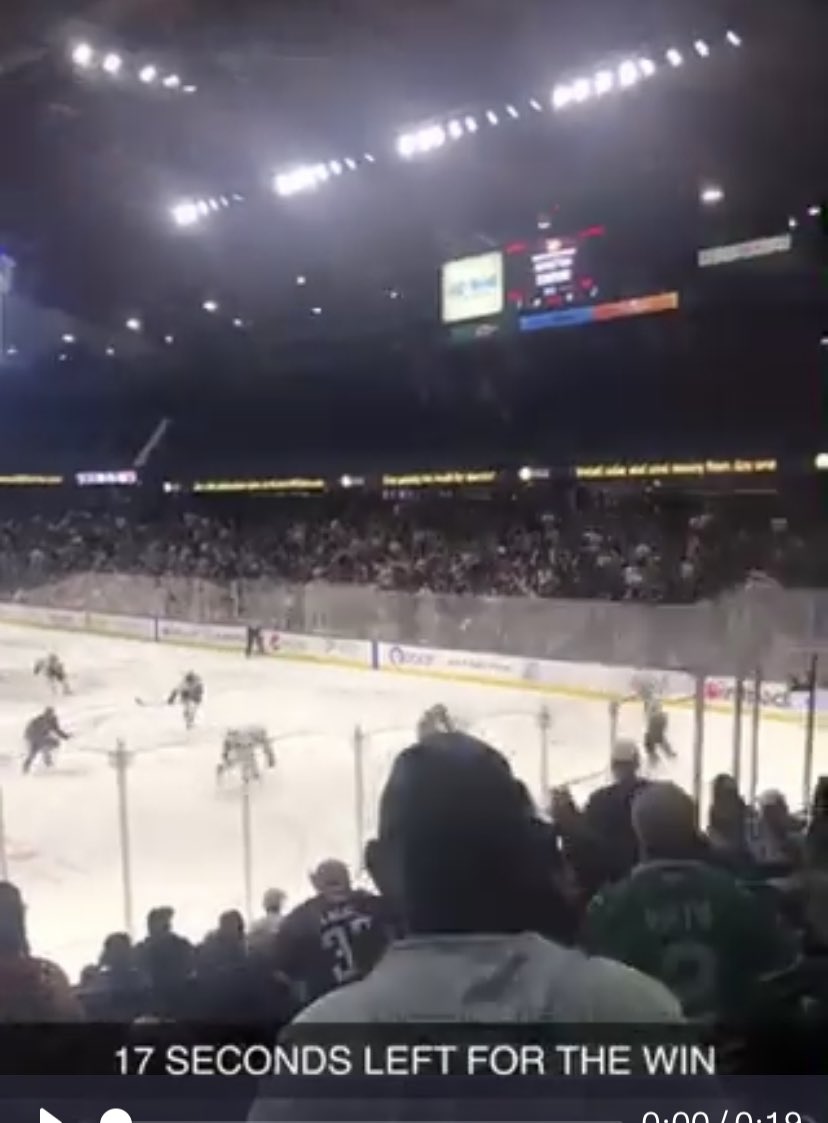 DickieDunnNotes's tweet photo. @TheAHL @Chicago_Wolves And trust me, there were a lot of people that missed it…
#opentheupperdeck https://t.co/w96pp9B3YJ