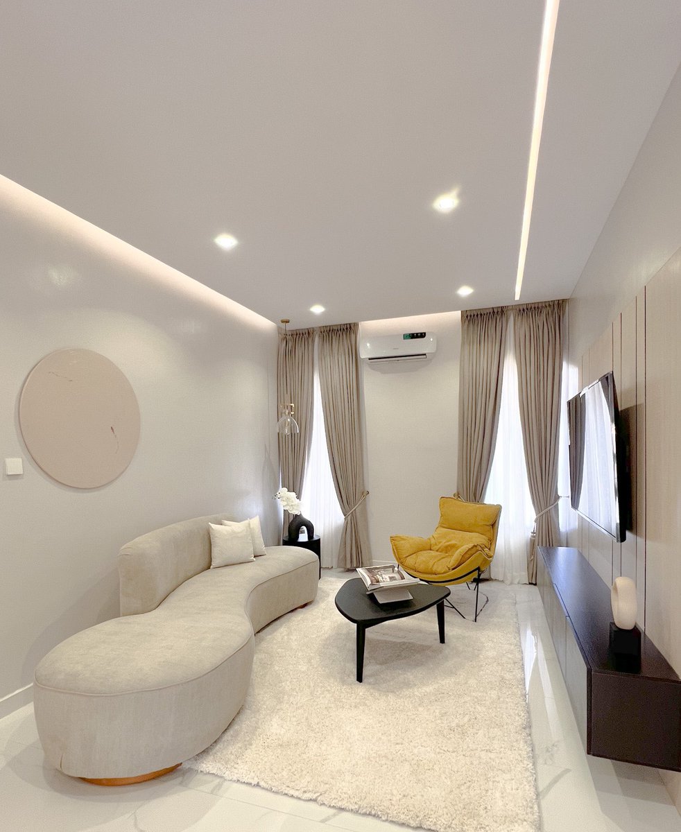 deolababalola's tweet photo. Family lounge designed and executed by House of Muse. #ProjectDeen IG @interiordecorbyhom https://t.co/EmThBbBy6q