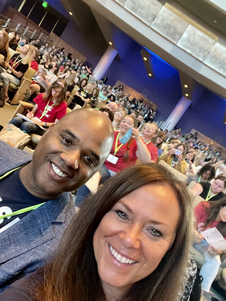 DrMJHubb's tweet image. Excited to be @SolutionTree conference with all these amazing @theSMSD educators!  Thanks Ms. Gray from Oak Park-Carpenter for joining our photo! ❤️ #SMSDPLCInstitute