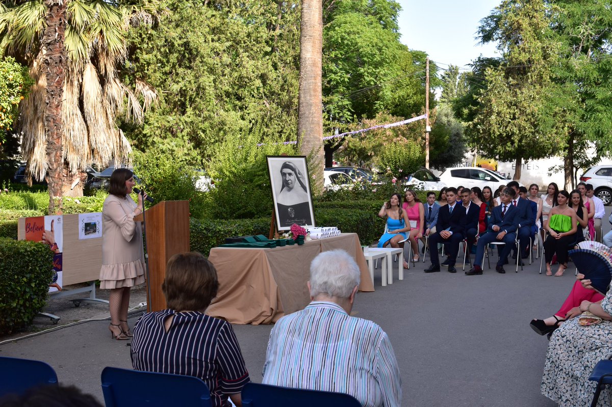 Santa Maria Granada tweet media