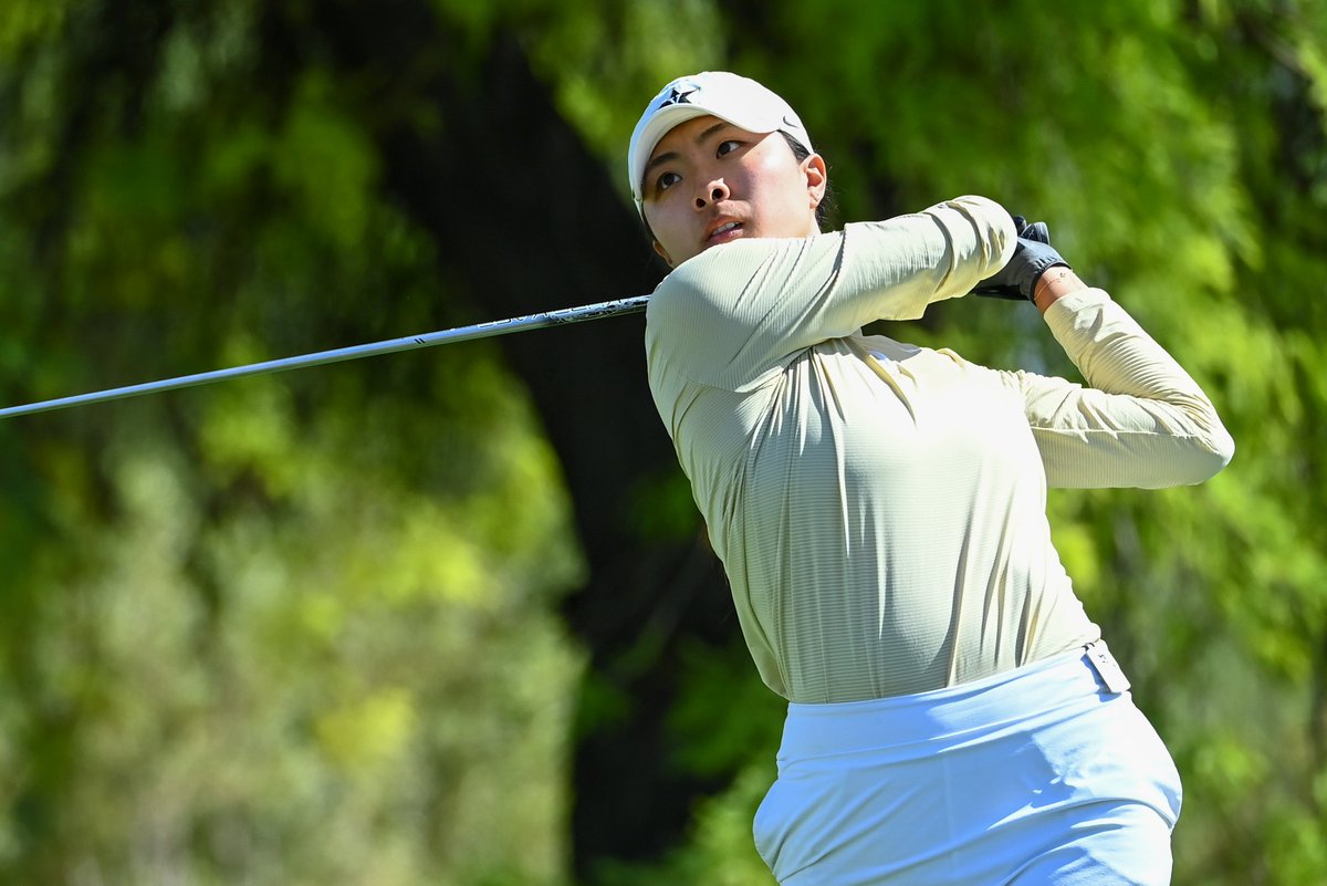 VandyWGolf's tweet photo. Another 𝒞𝑜𝓂𝓂𝑜𝒹𝑜𝓇𝑒 𝒮𝓅𝑜𝓉𝓁𝒾𝑔𝒽𝓉 for your Tuesday morning! ⚓️🌟

A 2⃣-time @VanderbiltU graduate, @yuutheman leaves Vandy with the lowest round in program history. She helped the Dores to a historic 6⃣-win season (2018-19) and 2⃣ NCAA Regional titles.

#AnchorDown https://t.co/7vSjouk8sR
