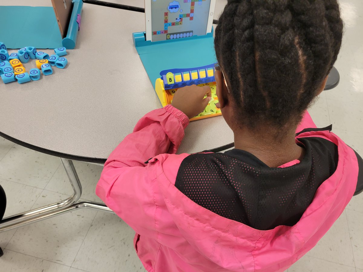 melthornhill's tweet image. Today 5th graders from the KCS&apos;s summer school program joined the Learning 20/20 to learn about the different STEAM activities that will be visiting each elementary school during the summer school program. #kcslearning2020