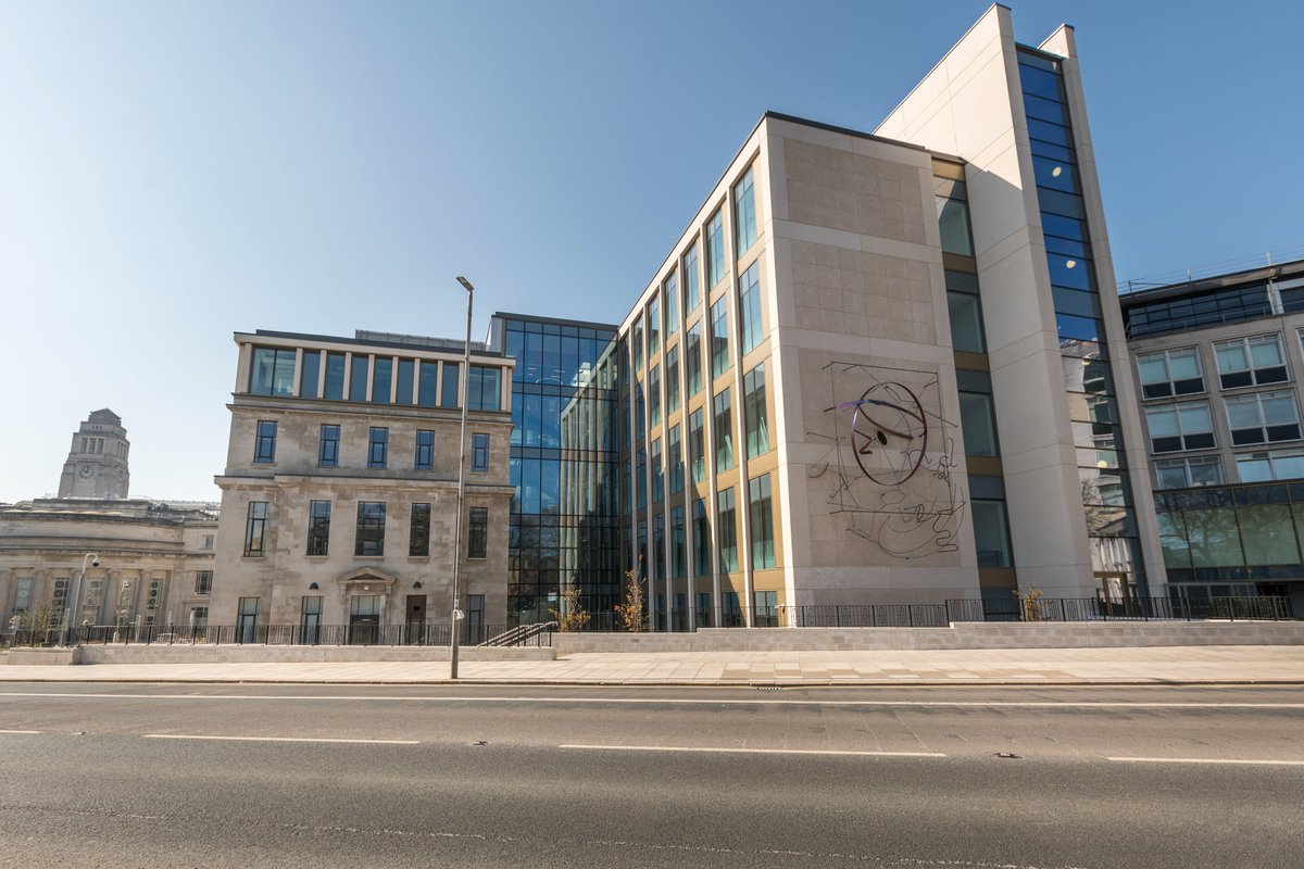 UniversityLeeds's tweet photo. We’re honoured to announce the official opening of the Sir William Henry Bragg Building. The stunning new facility will help researchers, students and industry partners address some of the biggest scientific and global challenges.
#InspiredByBragg ⬇️ https://t.co/K6aVsfoKg8