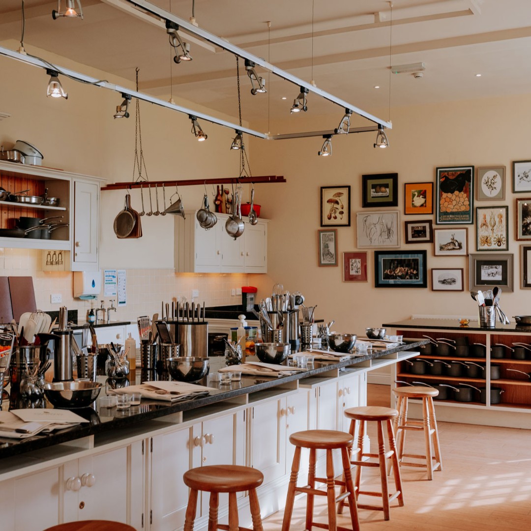 True French Brasserie cooking and preparing a variety of traditional and modern dishes’ along with the five ‘mother’ sauces of French cuisine.

Join us this Thursday (9th) in our French Brasserie Cookery Course, and bring along a friend, free of charge!

swintonestate.com/events/event/f…