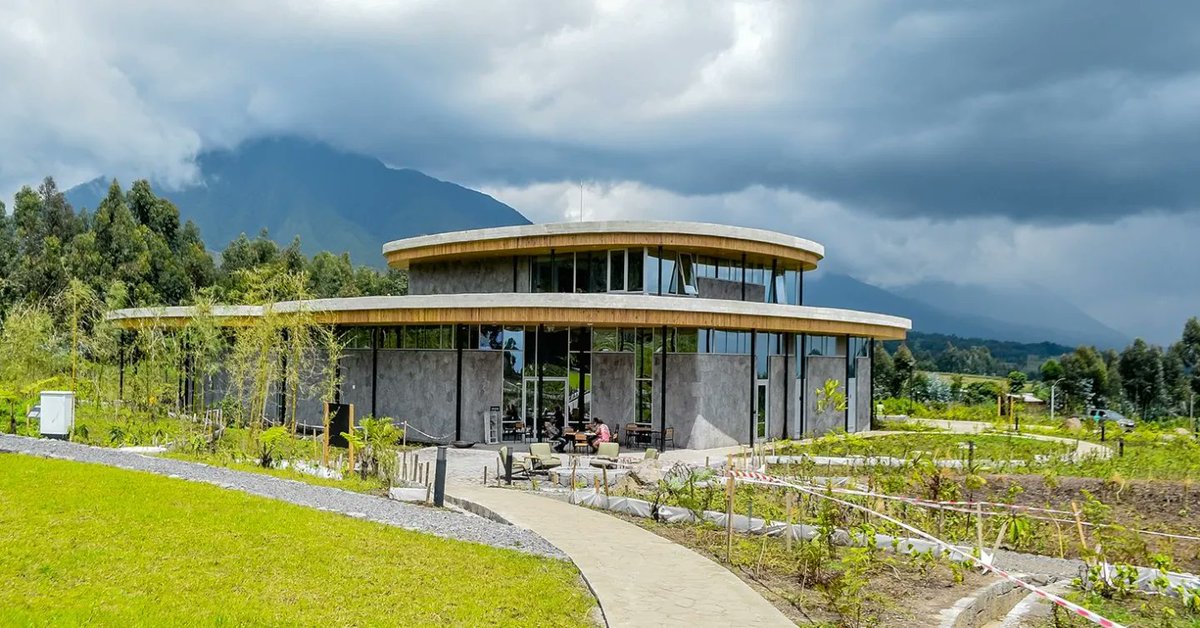KamanziJeanBos3's tweet photo. ELLEN DEGENERES CAMPUS of DIAN FOSSEY GOLLILA FUND is unique!! Come and enjoy the gorgeous place! It's located in Kinigi, @MusanzeDistrict ! @visitrwanda_now , #VisitMusanze ! @Tembera250 @i_Birere @UwimanaJeanBos3 @Cishwaha @Ngabo_Karegeya @chturambe @akuredusenge @_Toussaint_3 https://t.co/QkXgRamu60