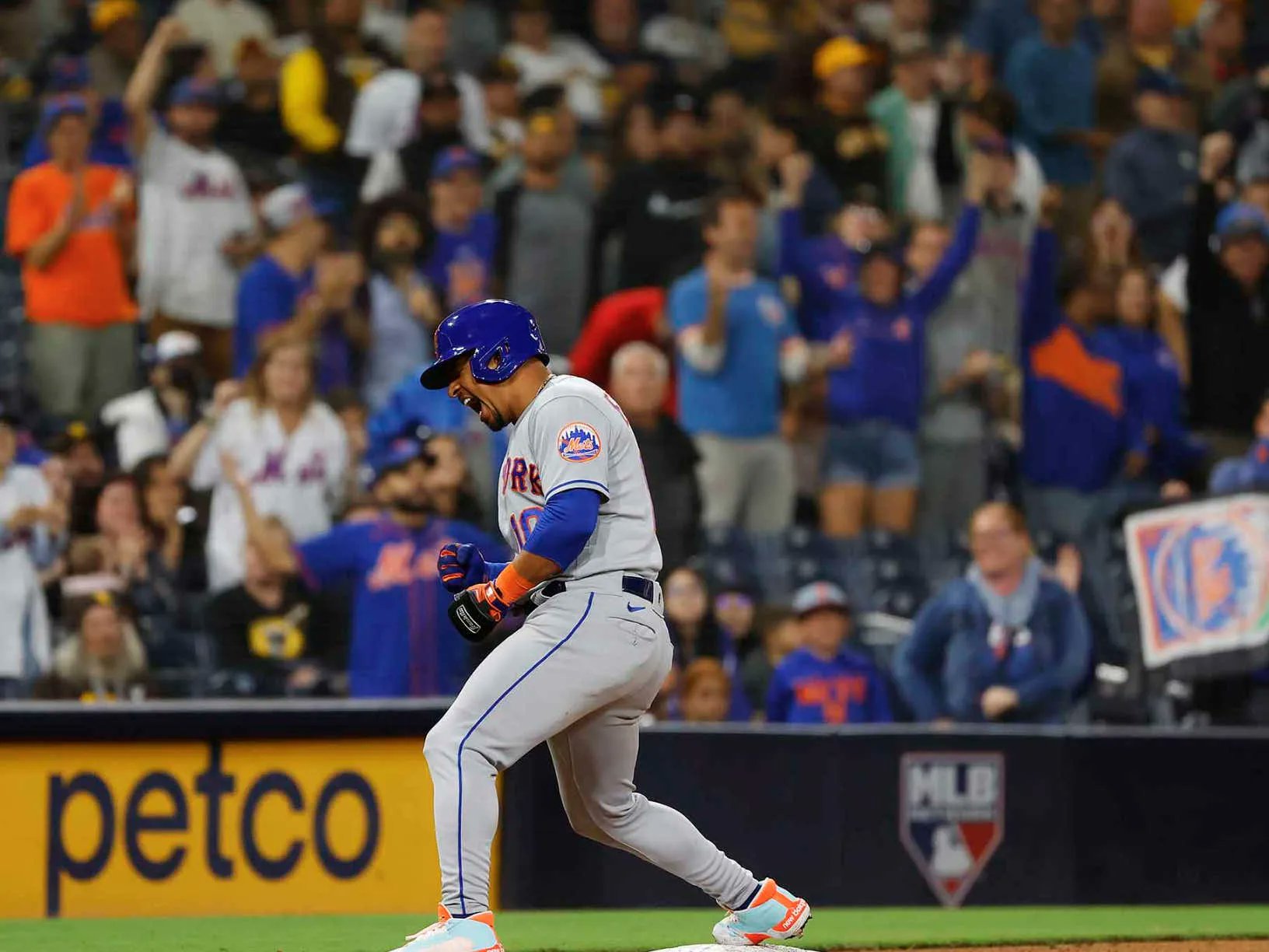 Barstool Sports on Twitter "It's Hard To Not Love The 2022 New York