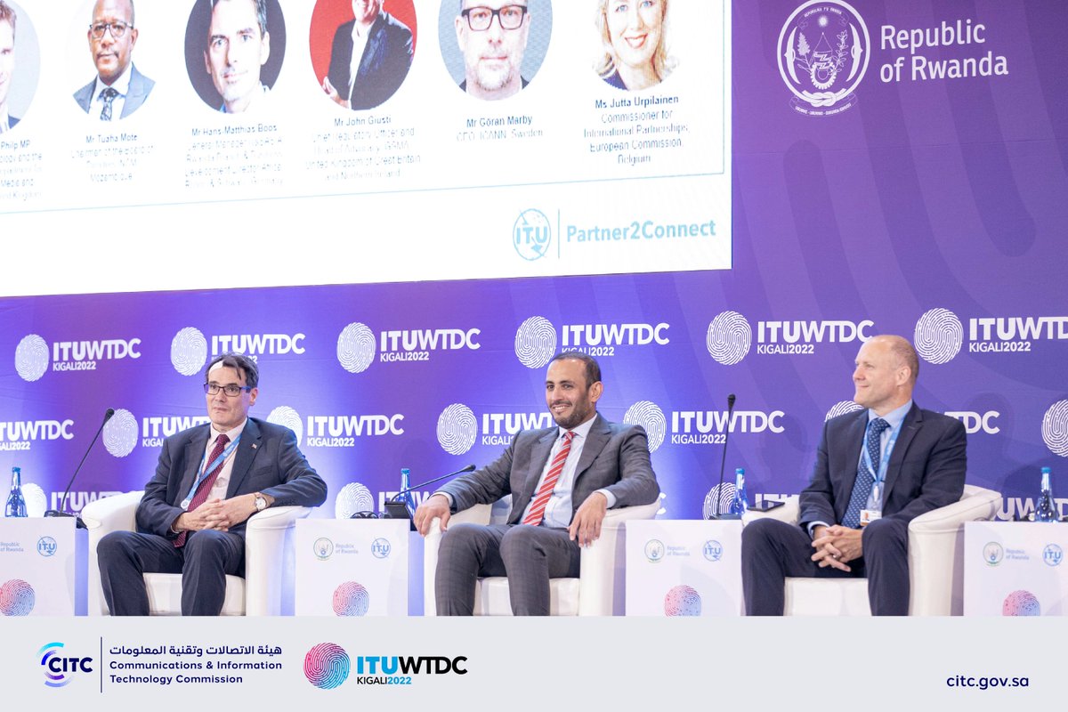 CST_KSA's tweet photo. 📷| تتبوأ المملكة مكانة متقدمة بين دول مجموعة العشرين لمواكبتنا للمتغيرات الرقمية المتسارعة.
من كلمة معالي المحافظ @msTamimi في المؤتمر العالمي لتنمية الاتصالات
#ITUWTDC https://t.co/wFmF60ObS5