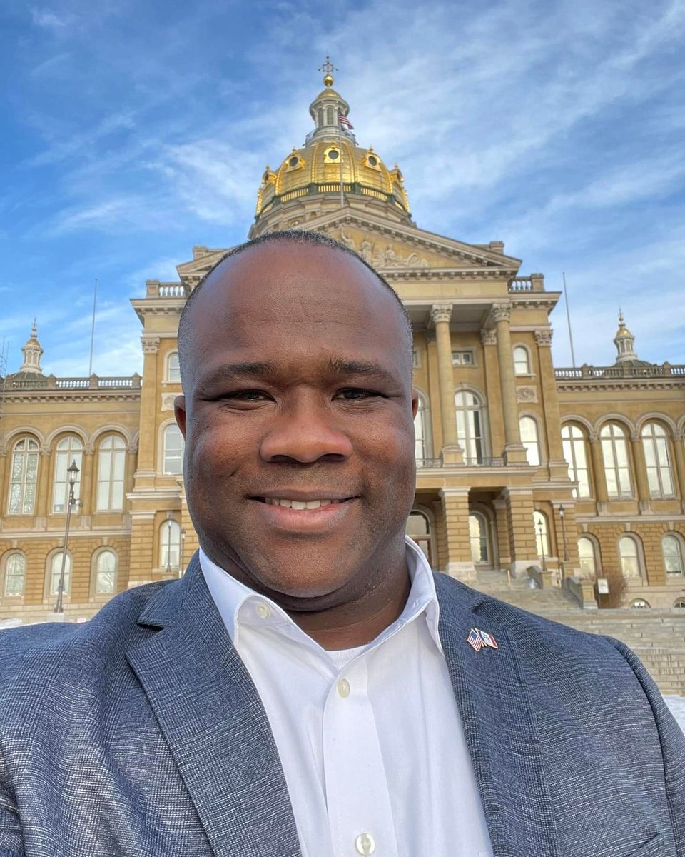 ShadForIowa's tweet photo. 🚨Polls are open until 8:00 PM!🚨

Please TEXT your friends who live in #WestDesMoines, #Clive, or #WindsorHeights, and ask them to vote for Shad Clayton in the Republican primary. https://t.co/2KedAU9pUh