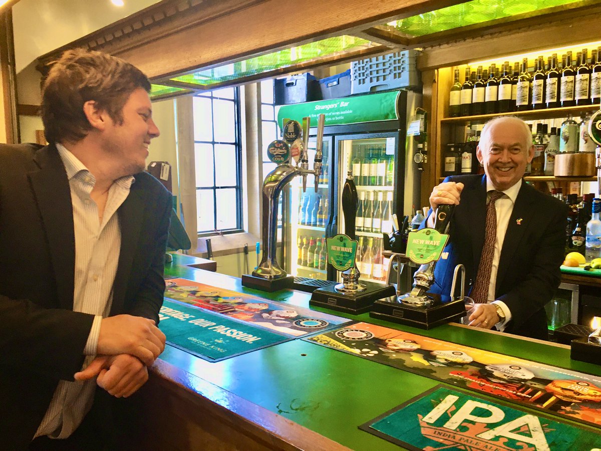 Good to have Craig Edmunds of <a href="/WellDrawnBrewCo/">Well Drawn Brew Co</a> of Bedwas, Caerphilly in the <a href="/HouseofCommons/">UK House of Commons</a>  Strangers’ Bar. The ‘New Wave’ summer ale is now available. And it’s excellent!