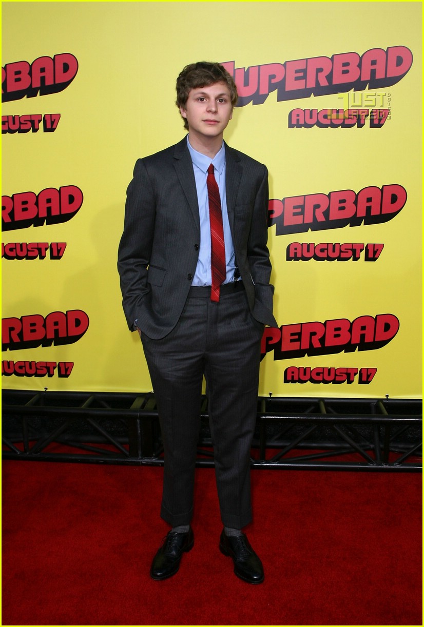 Happy 34th birthday to the legend himself Michael Cera! 
