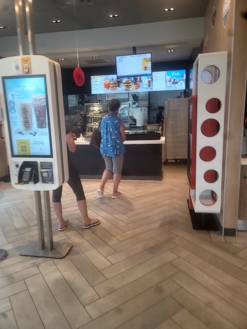 MathFL85's tweet photo. Matfly85 found #bitcoin in a Blue vault at this location! Join me playing #coinhuntworld, It's awesome! https://t.co/eTF10oun5K #cryptocurrency #401878 https://t.co/MZfIqCE1vh