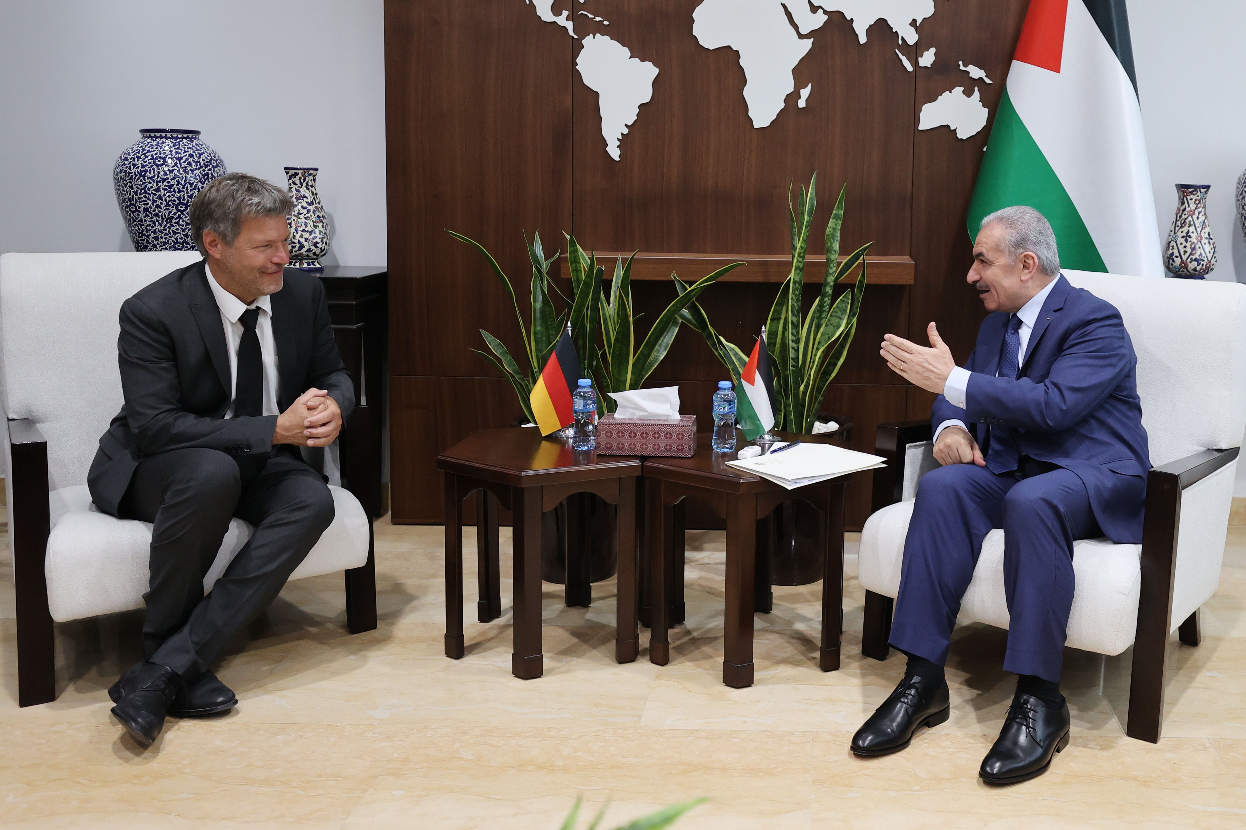 PM of Palestine (@PalestinePMO) / Twitter