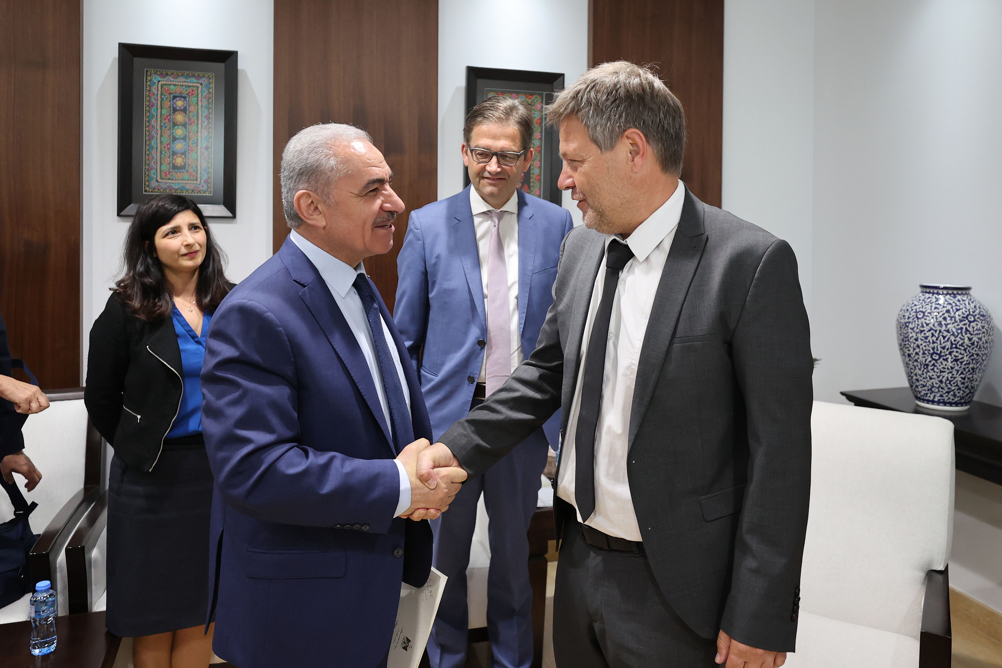 PM of Palestine (@PalestinePMO) / Twitter