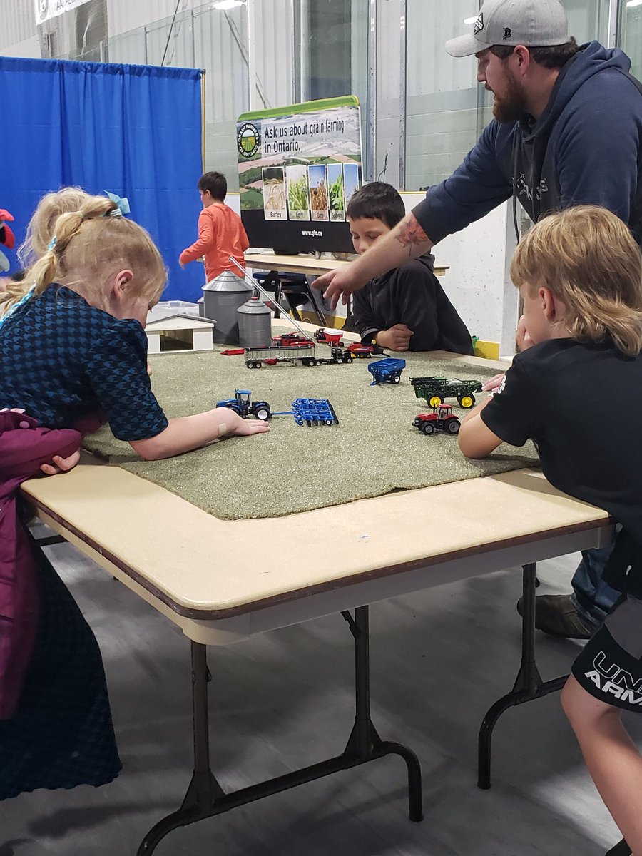 jhrobinson2005's tweet photo. #ifarm22 is underway! Ag Education for our Grade 3 students in Perth County. https://t.co/PsfIx53DCx