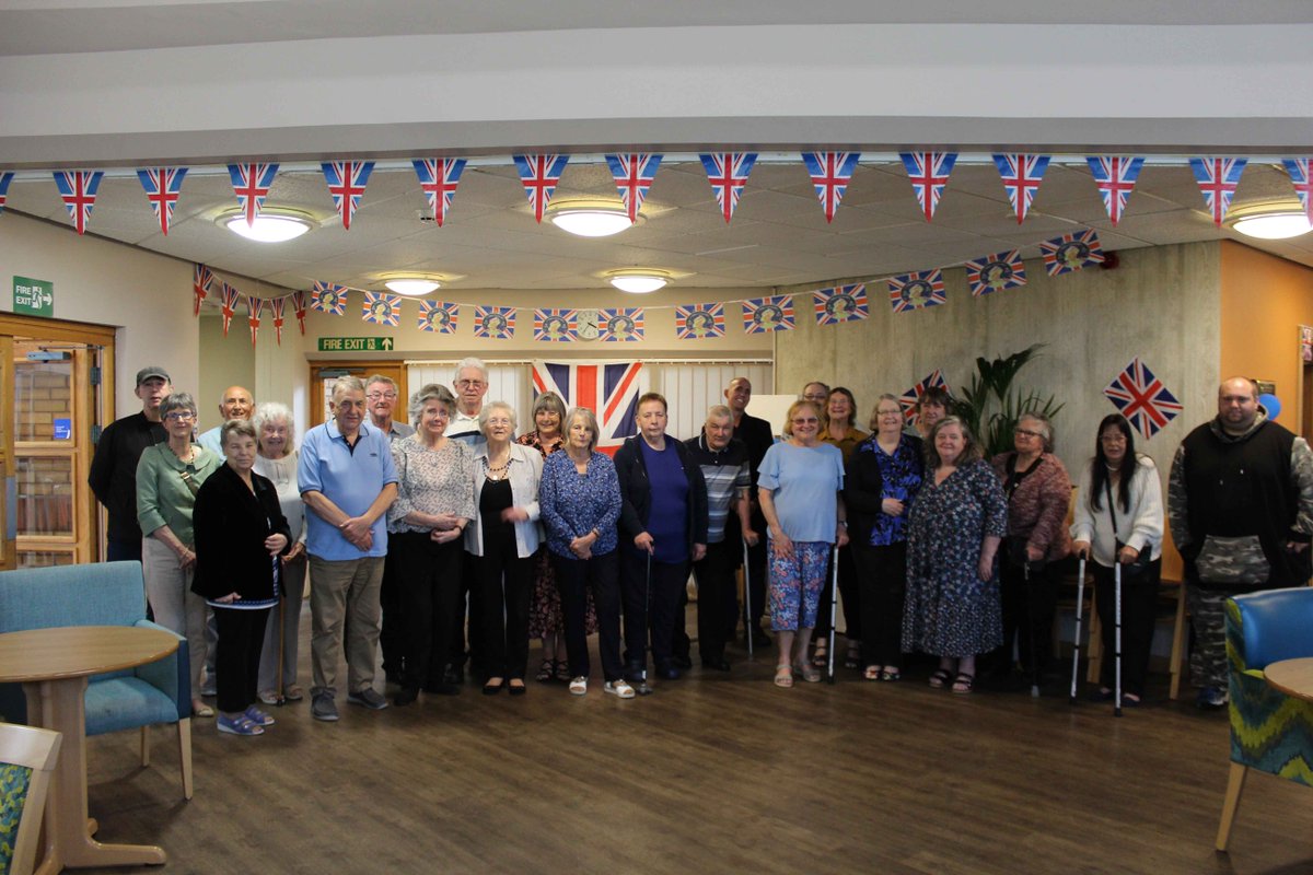Revival_Hgp's tweet photo. We're ending #VolunteersWeek with a celebration event to thank all of our amazing volunteers who help support customers and lonely people in the community 👏

Find out more about our volunteering opportunities here: https://t.co/HewzOozp5Y https://t.co/MV36yGyRUA