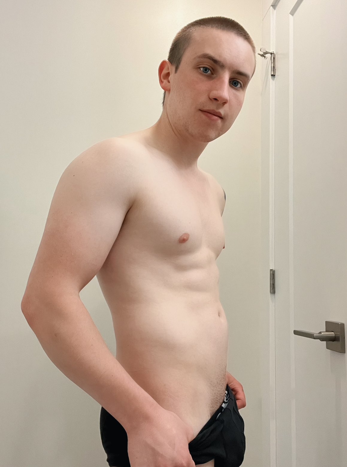 Bo Gallant on X: Top or bottom😉 t.coTnqw3oKKLd  t.coWkbfrp8fPv  X