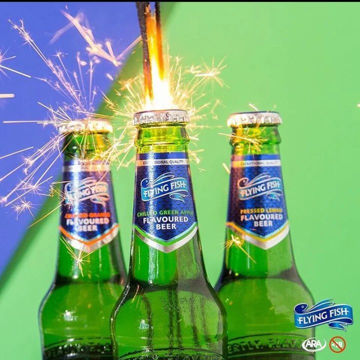 official_kmass's tweet photo. I'm not much of a beer girl but @FlyingFishSA is the perfect alternative and it has 3 delicious flavours (Crushed Orange, Pressed Lemon, and Chilled Green Apple). My favourite is Pressed Lemon! What's yours?
#stuckinanFFad #flyingfish #pressedlemon #flowwithit #addsomeflavour ๐ https://t.co/aTH92eU2IC
