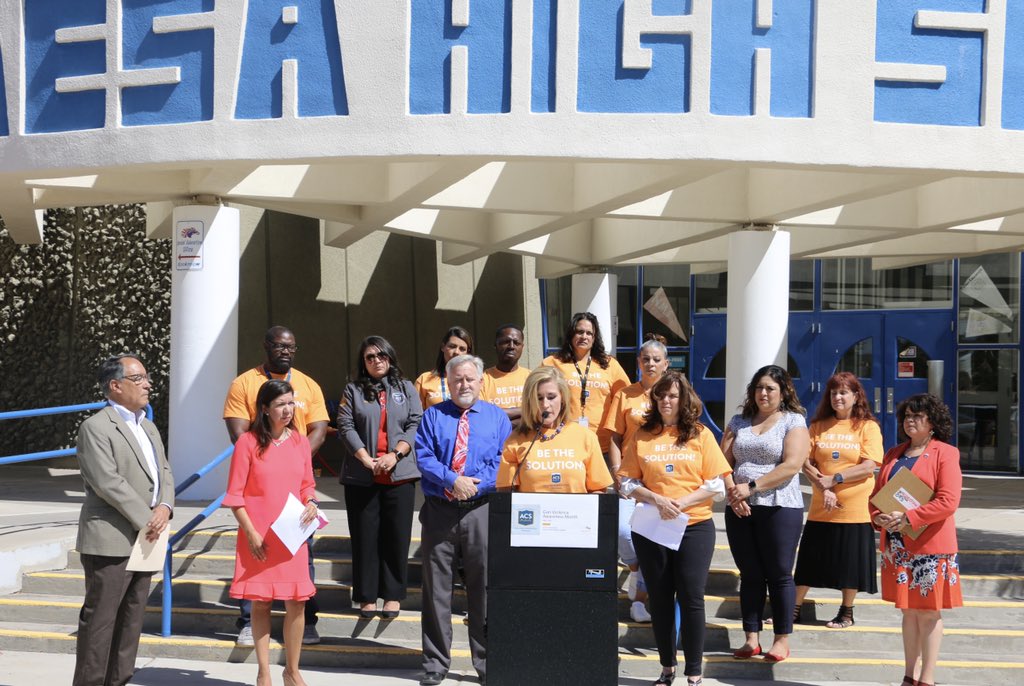 Thank you to the <a href="/WK_Kellogg_Fdn/">WKKF</a> for investing in our community with this $950,000 grant which will give our Violence Intervention Program the opportunity to expand their work to end gun violence and support our youth. #EndGunViolence #OneAlbuquerque