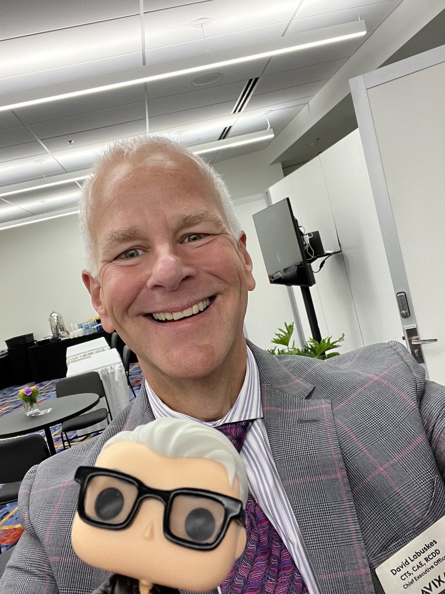 Must be #infocomm22!  #notneto #avselfie T minus 21 hours til the ribbon’s cut. ⁦<a href="/AVIXA/">AVIXA</a>⁩