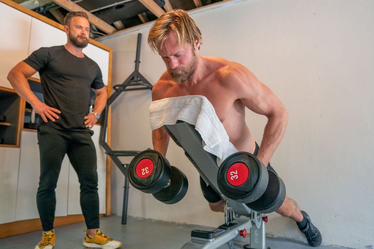 Universal All-Access (@uniallaccess) on Twitter photo Alexander Skarsgård had to eat 3,700 calories a day and complete five 1-hour workouts a week while filming in order to play Viking Prince Amaleth in <a href="/TheNorthmanFilm/">The Northman</a> Alexander Skarsgård had to eat 3,700 calories a day and complete five 1-hour workouts a week while filming in order to play Viking Prince Amaleth in <a href="/TheNorthmanFilm/">The Northman</a>
