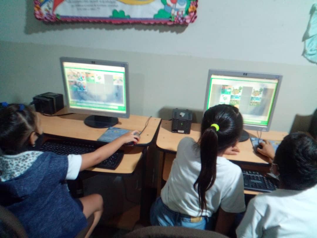 Fundabit_Yaracu's tweet photo. #07Jun 🖥️ Los estudiantes de 2.º grado B son atendidos con un recurso interactivo en JClic sobre el "Día Mundial del Medio Ambiente". CBIT "Escalona y Calatayud". Tutoras Nelia De Andrade y Angélica Romero
@MPPEDUCACION
@Fundabit_
@leivi24
#AméricaSoyYo
#SomosFundabit https://t.co/Y1EJTkdcU3