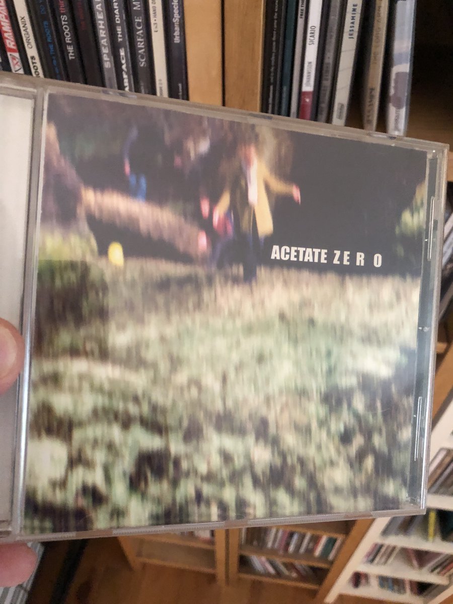 Arbouse_records's tweet photo. Trouvé dans une solderie, samedi... Triste et heureux en même temps... 😂
#arbouserecordings #acetatezero https://t.co/Ga19OQktCO