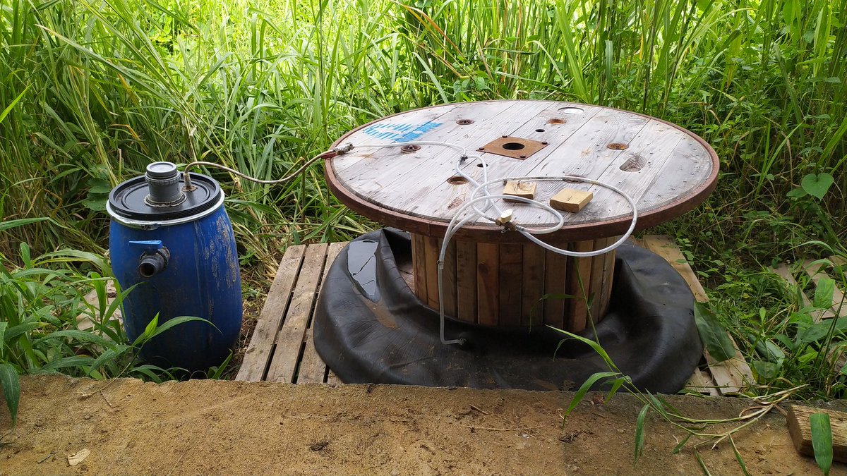 Smart_Islandz's tweet photo. Le Methaniseur #DIY est lancé ! Je répète. On va bientôt se faire des BBQ ! #Methanisation #diy #smartislandmakerspace https://t.co/jIAS1M6NkX