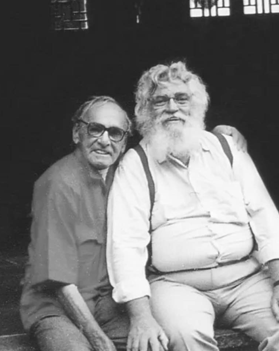 Here's Sandy with his long time companion #JimmyCarville who passed away Sunday, June 5th, in Bequia at the age of 94.  End of a profound era in acting.  Today thousands of acting coaches continue the legacy, teaching their version of the game changing #MeisnerTechnique.