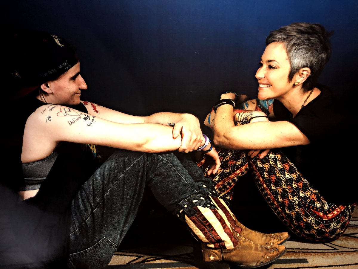 Wayward_Cadyn's tweet photo. The last photo op I had with Kim in Vegas 2020.. 

Happy Birthday @kimrhodes4real I hope you have a Wayward AS FUCK birthday!! Love and miss you Kim and here's to seeing you again this year https://t.co/7QgRgct1o4