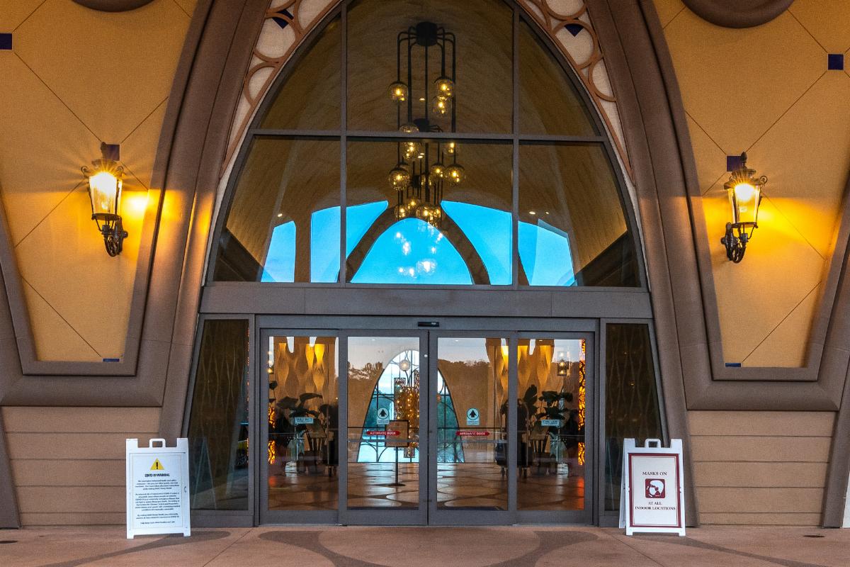 SternbergLight's tweet photo. Gran Desitino Tower in Lake Buena Vista, Florida. The hotel presents a unique blend of Spanish, Mexican and Southwest American cultures, accented by our Venice V410-XRLED on Plainfield 5700 poles, as well wall-mounted configurations. To see photo gallery: https://t.co/yHppOm9gTj https://t.co/BJHfu71czW