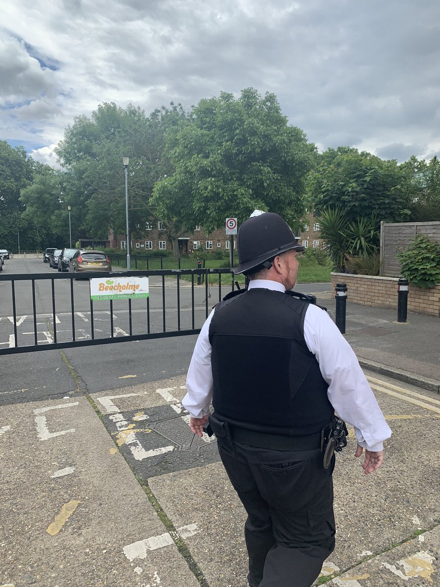 Out on the beat! Today your local neighbourhood officers have patrolled the areas of Millfields Park, the Canal Tow Path and Beecholme Estate! #SaferNeighbourhoods #Patrols #OnTheBeat
