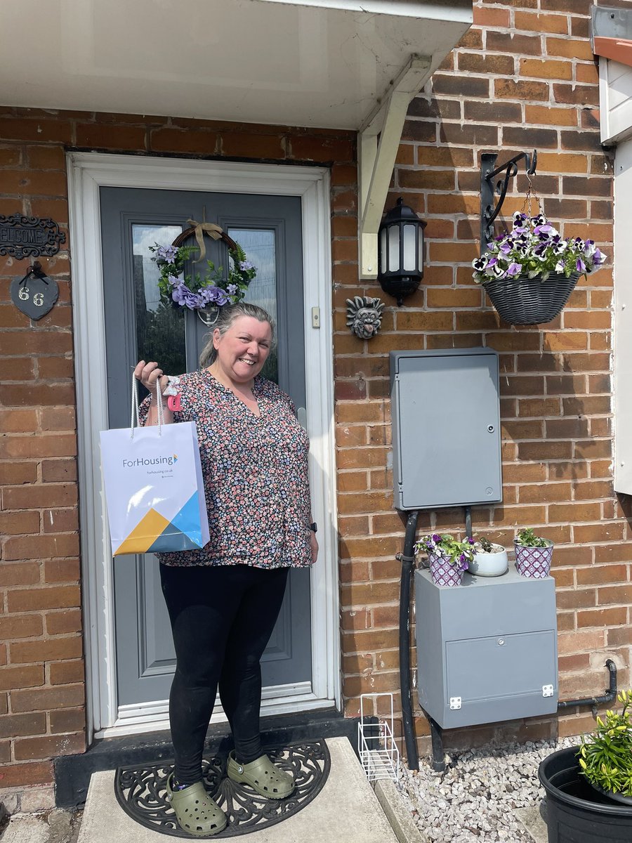 Rebecca ForHousing (@rforhousing) on Twitter photo Celebrating #VolunteersWeek by delivering some goodie bags to Volunteers in <a href="/ForHousing/">ForHousing</a> communities. We want to say a Huge Thank You to Community Little Hulton & Bridgewater Youth Club in Salford <a href="/VolunteersWeek/">Volunteer's Week</a> Celebrating #VolunteersWeek by delivering some goodie bags to Volunteers in <a href="/ForHousing/">ForHousing</a> communities. We want to say a Huge Thank You to Community Little Hulton & Bridgewater Youth Club in Salford <a href="/VolunteersWeek/">Volunteer's Week</a>