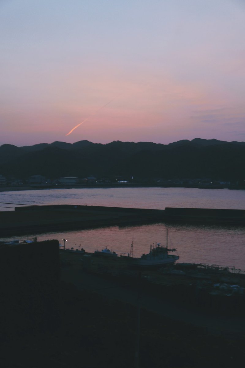 minokioku's tweet photo. am4:31 https://t.co/jRGcxDEE8n