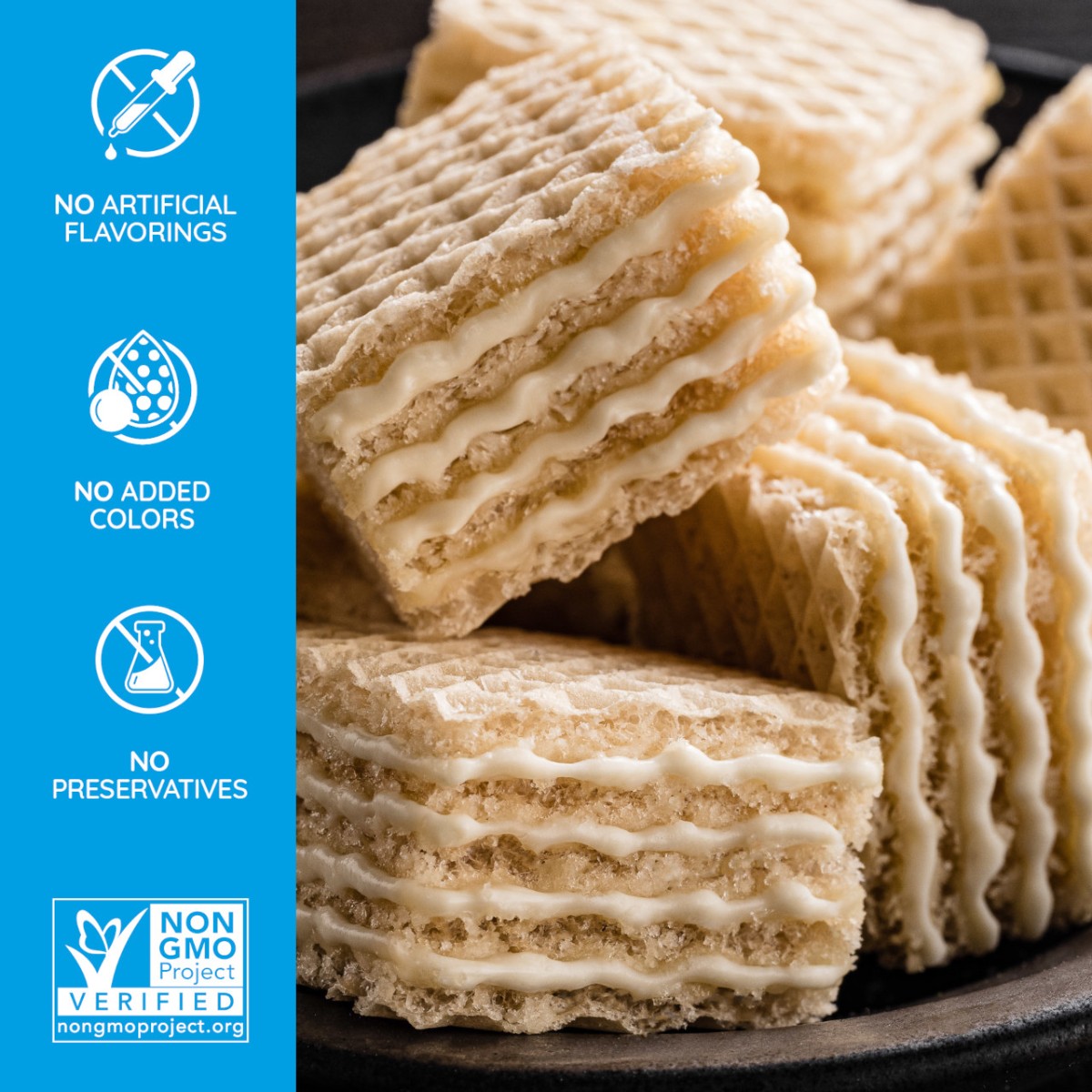 Loacker Chocolate - Vanilla Sundae! Your new summer obsession.
This quick and easy gelato dessert combines creamy Italian gelato with the woody aroma of our crunchy Loacker Vanilla Quadratini!