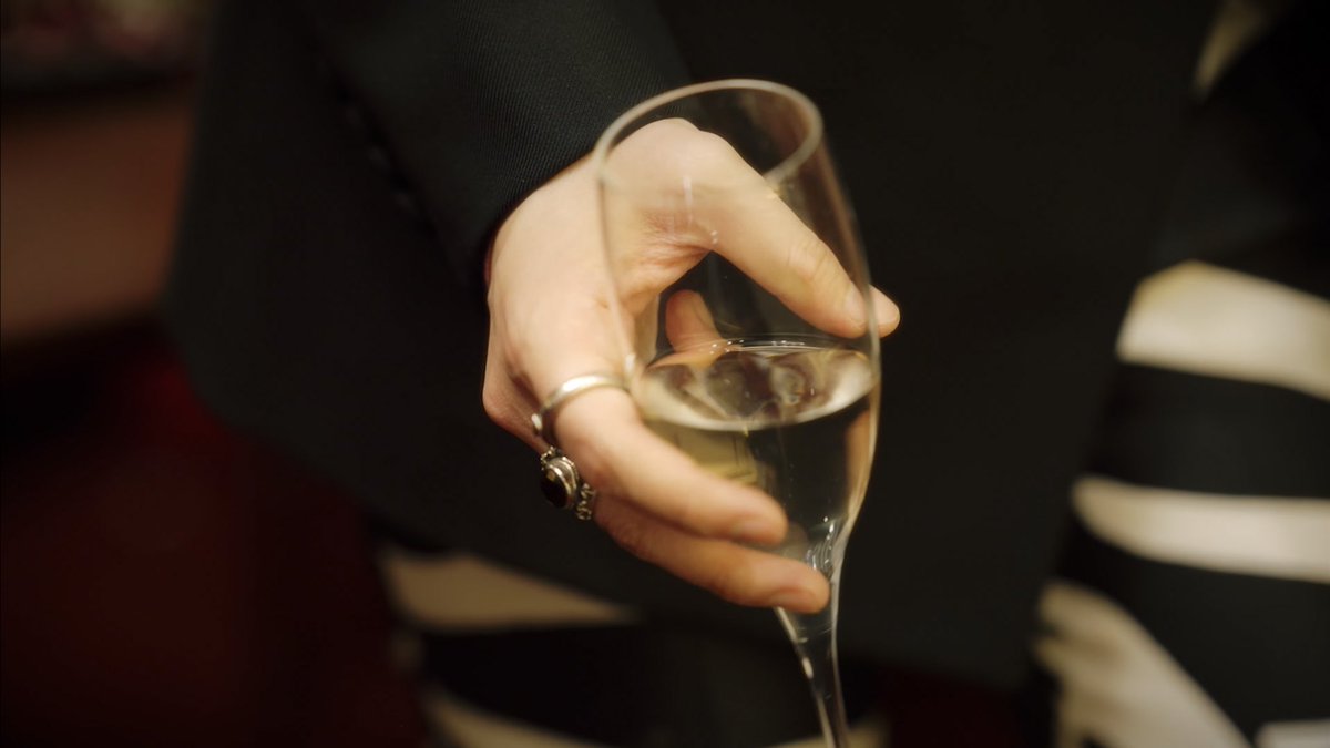 kaimookkjj's tweet image. อยากฟังเเล้วอะ ชอบมากกกกทั้งดนตรีทั้งMV ยองเเจเก่งมาก😭😭

#Sugar_MoodSampler1
YOUNGJAE COMEBACK D13

#YOUNGJAE_SUGAR #SUGAR 
#최영재 #영재  #YOUNGJAE  #ARS #GOT7  #갓세븐  @GOTYJ_Ars_Vita