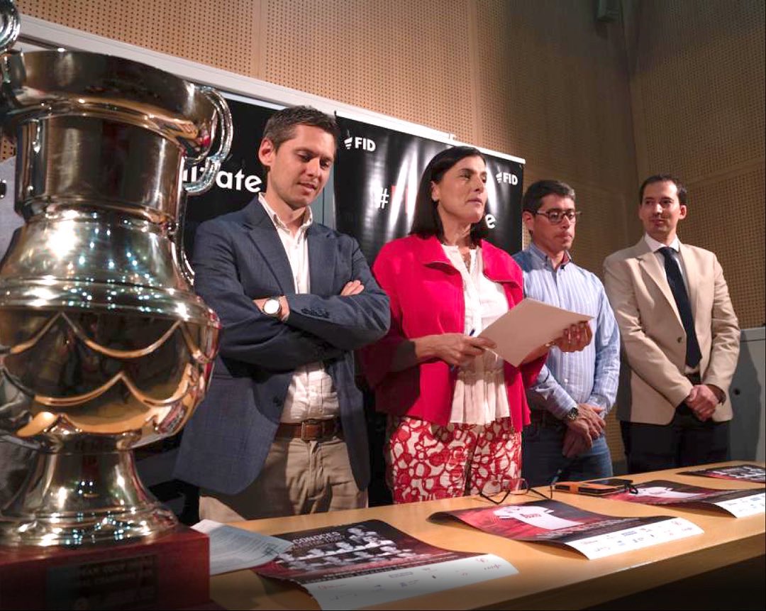 ForosFID's tweet photo. 🤾 El FID llega a Santander y se estrena reuniendo al Teka campeón de Europa.

📢 Esta Experiencia es la antesala del I FID Santander, días 29 y 30 sept y 1 de oct.

🎟 Entradas Experiencia del Teka en https://t.co/5Iq3Ps5mtA
📍 Palacio de Festivales de Cantabria - 29 de junio https://t.co/WePGpcDv93