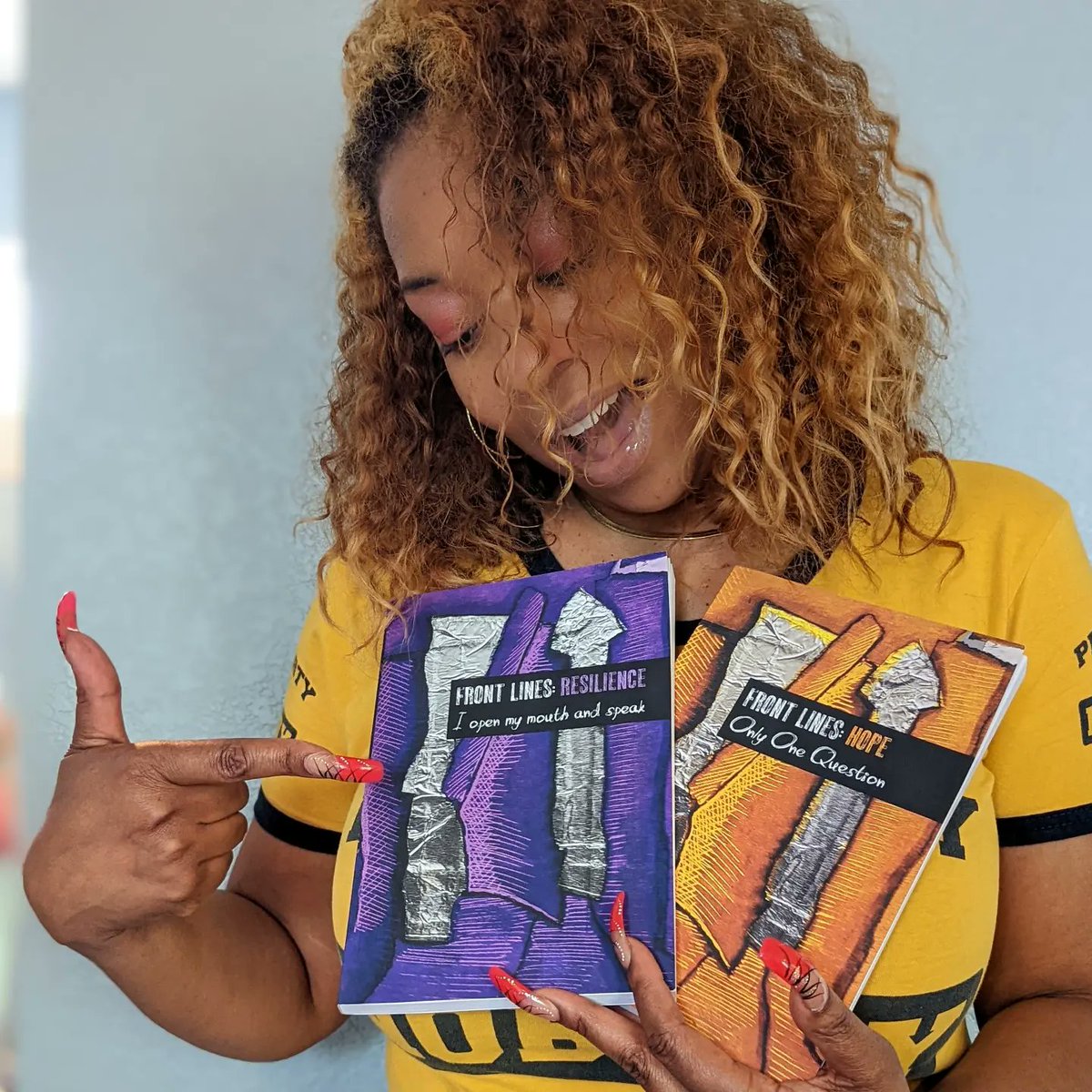Prettyface1227's tweet photo. Super proud of myself. I am published in two anthologies found on Amazon. A writing goal I wrote down in 2019 💃🏽🎉💙 This is only the start of many anthologies I will be in!!!! #TrustThat.  This is a marathon and I'm trusting the process of where I'm going daily 🌹#MyGoals https://t.co/QahKcZ8XoQ