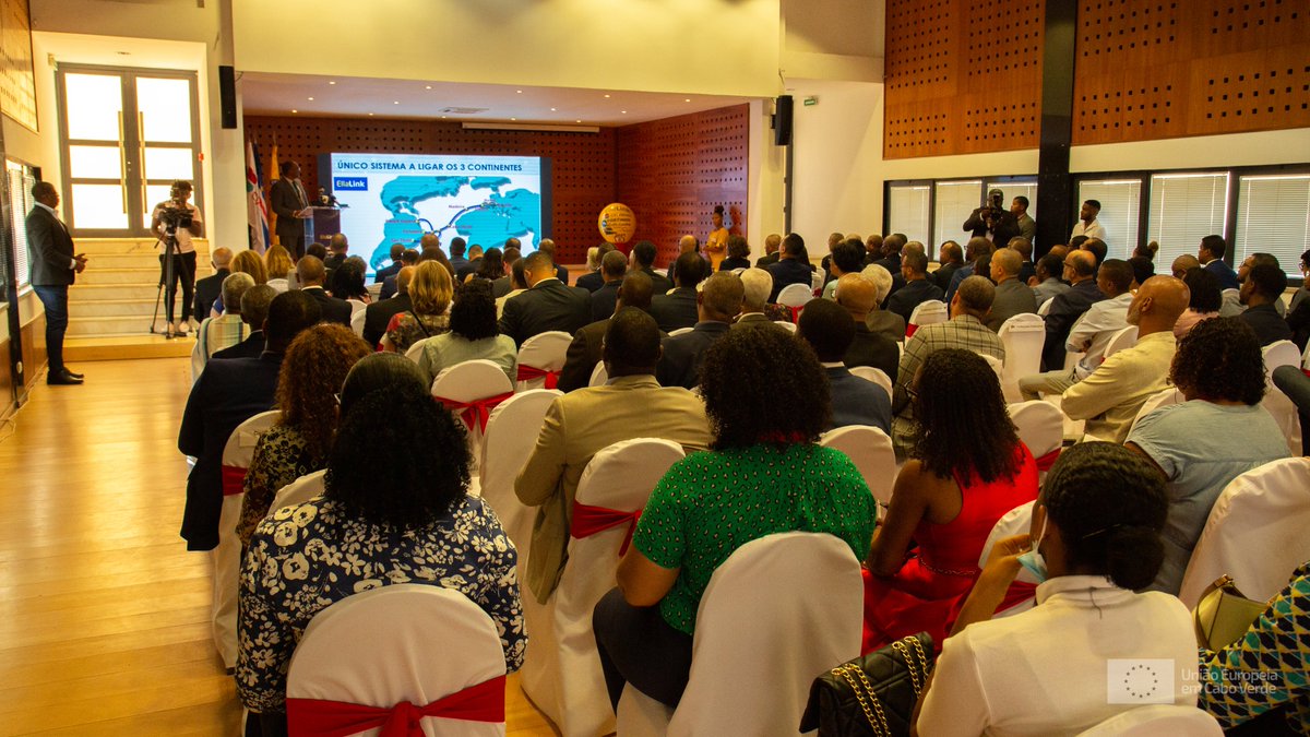 EUinCV's tweet photo. Thanks to #EllaLink Cabo Verde will benefit from increased availability & quality of mobile and fixed high-speed broadband services.
#digitalisation will have a positive impact on education and research, health services, e-government, as well as on businesses and tourism. https://t.co/vfDx7NQZTU