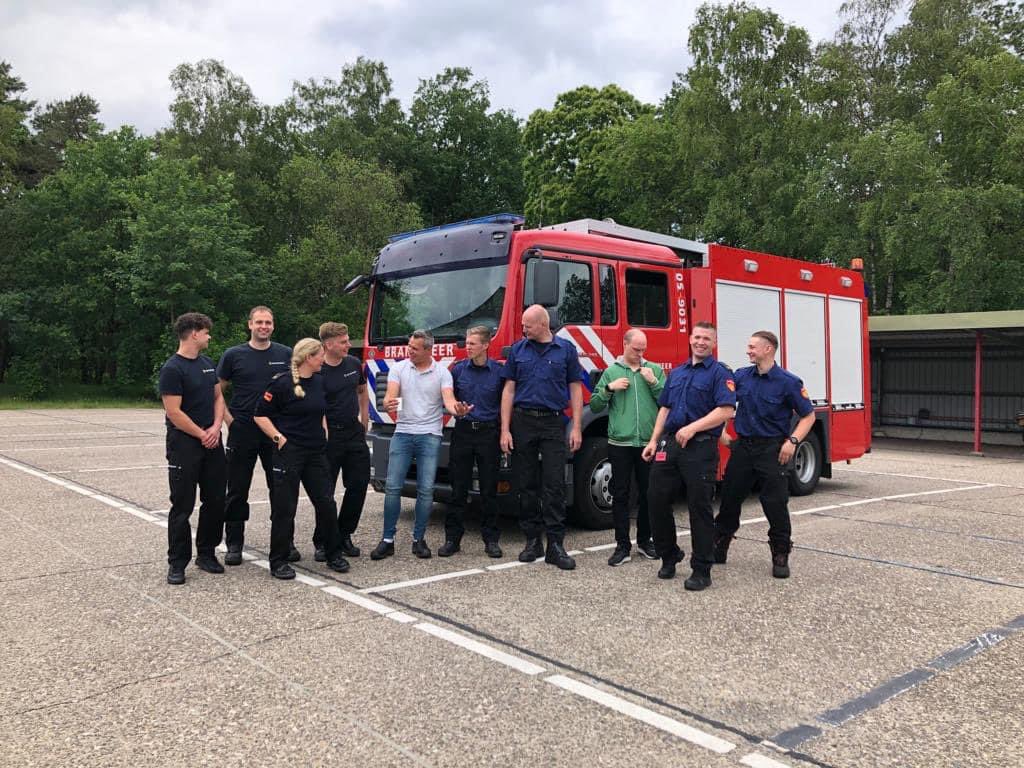 Zoals ze zelf zeggen: Deze maffe bende is geslaagd voor de opleiding manschap 🎉🥳!! <a href="/BrandweerTwente/">Brandweer Twente</a> #BOGO #examen #toppers