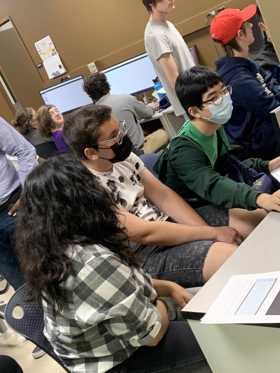 cjburnworth's tweet photo. 20 + @SylvaniaSchools students participating in @UToledoCoE microelectronics workshop #STEMeducation https://t.co/dDxiGs93yn