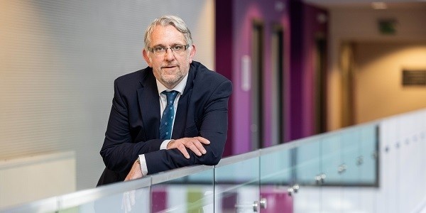 🎉Our Vice-Chancellor &amp; CEO, <a href="/SpatialityJones/">martin jones</a> has been ranked in the Top 1000 Scientists in the area of Law and Political Science by orlo.uk/sceSw <a href="/guide2research/">Research.com</a>. Congratulations! orlo.uk/0ATdU #ProudToBeStaffs #StaffsResearch <a href="/StaffsResearch/">Staffordshire University Research</a>