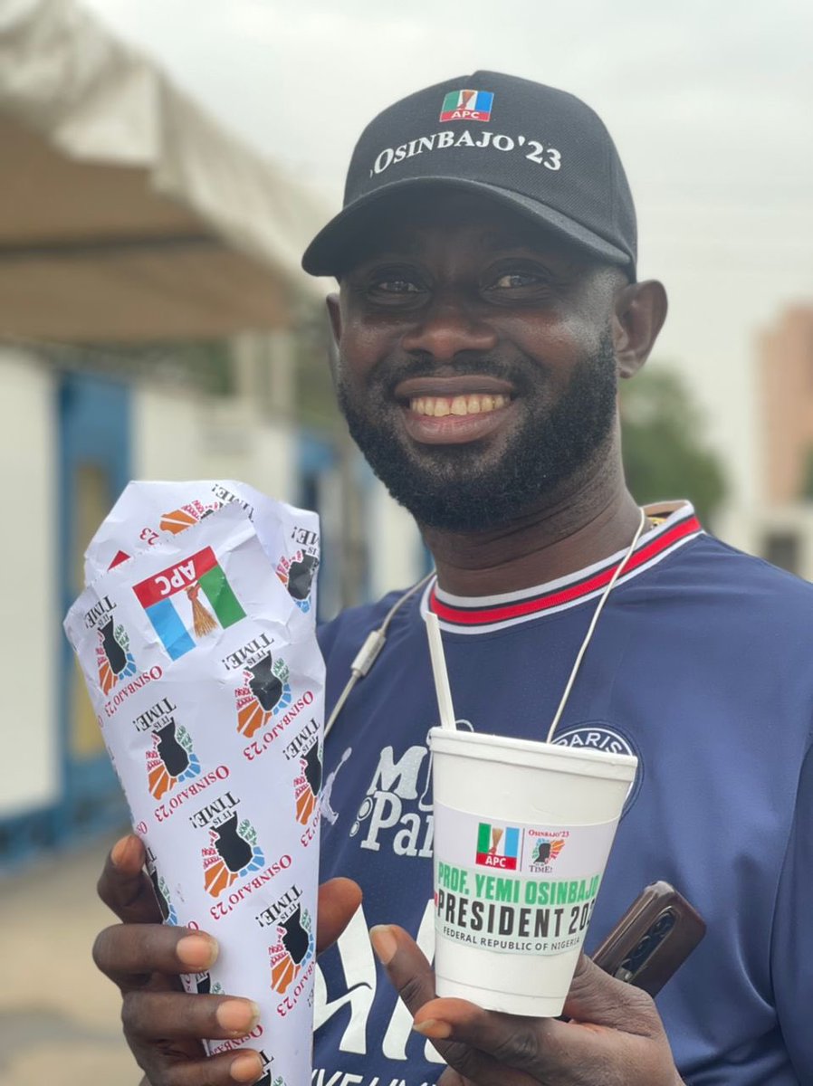 whitenigerian's tweet photo. Serving Goodness to Nigerian’s 🇳🇬✅😀 https://t.co/61HWBNdKLj