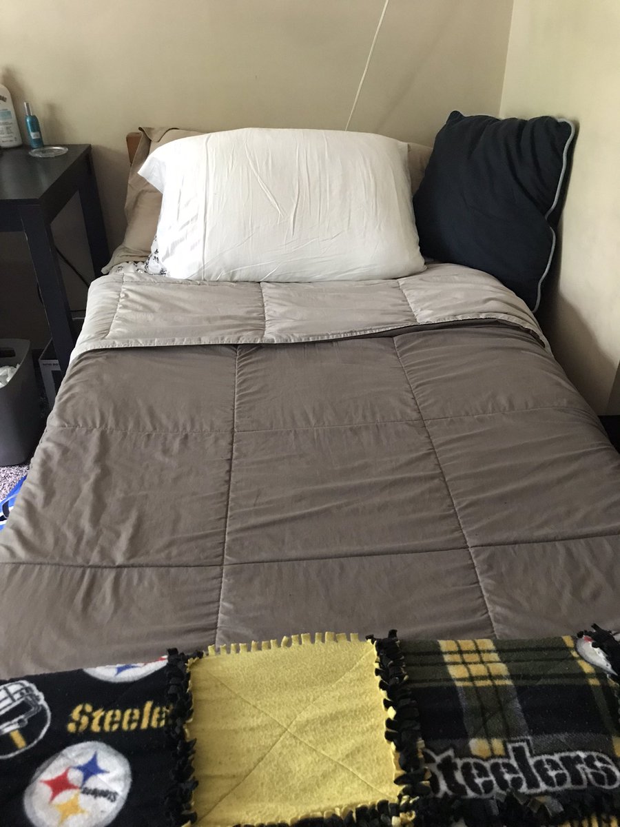 MahalasSpencer's tweet photo. #makeyourbed @robertpomazak @SCNFBOFFICIAL https://t.co/OgvtQx8tJs