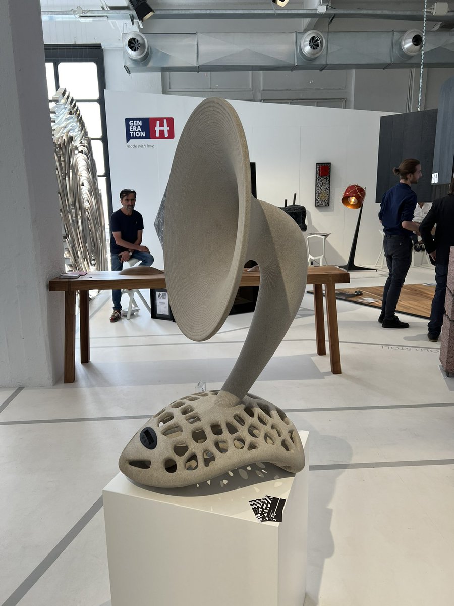 yutaro_nakajima's tweet image. ちょっとだけ欲しい。スマホの音を綺麗に？してくれるやつ。多分何かしら3Dプリントしてる。
#MilanDesignWeek2022