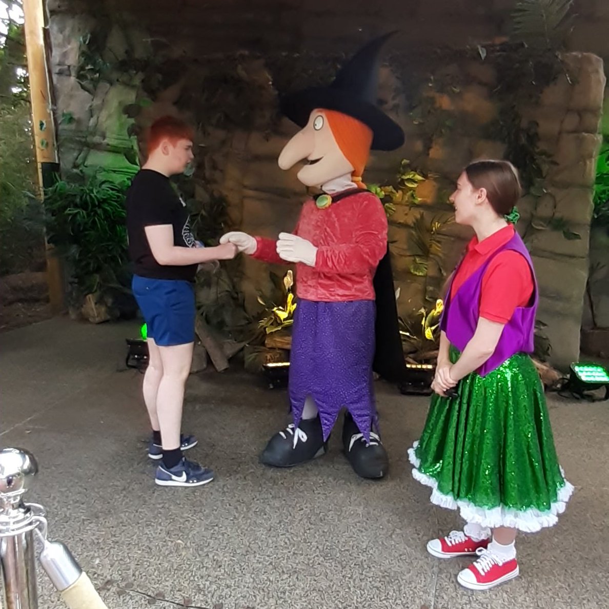 Endeavour House tweet media