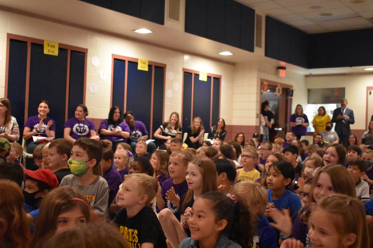 Hampton_Talbots's tweet photo. "There's no one like Mr. Howell." 

Today, Wyland Elementary celebrated its head custodian Mr. Donald "Dipper" Howell with songs, heartfelt messages, and many, many thank you's! 

We wish Mr. Howell a long, happy, and fulfilling retirement! ❤️ https://t.co/x2gxaCOacY