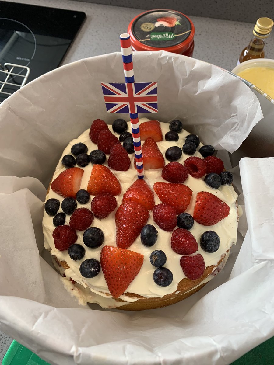 Wonderful morning baking jubilee cakes with Year 9! Great effort by all! They look delicious ☺️ <a href="/YGTredegarCS/">Ysgol Gyfun Tredegar</a> <a href="/mrs_ecm/">ECM</a>