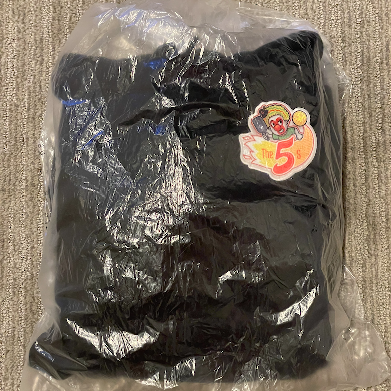 bookgamesinfo's tweet image. B/C #VeeFriends support @veefriends I’m giving away a LIMITED EDITION Competitive Clown The 5’s Hoodie to 1 of @jeremyknowsVF first 1K followers on TikTok, FOR FREE, to show 💚 for all he does for the community!

To WIN:
Follow him on TikTok: tiktok.com/t/ZTdcWYGan/
RETWEET This