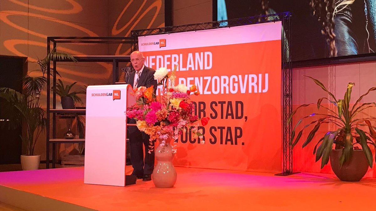 Vandaag samen met collega <a href="/boazadank/">Boaz Adank</a> van #Breda mogen spreken op bijeenkomst van het <a href="/schuldenlab/">SchuldenlabNL</a>. In (digitale) aanwezigheid van HM de Koningin &amp; minister Schouten. Net zoals Breda is #Almelo een koplopergemeente, waar de Majesteit blijkens haar toespraak trots op is!