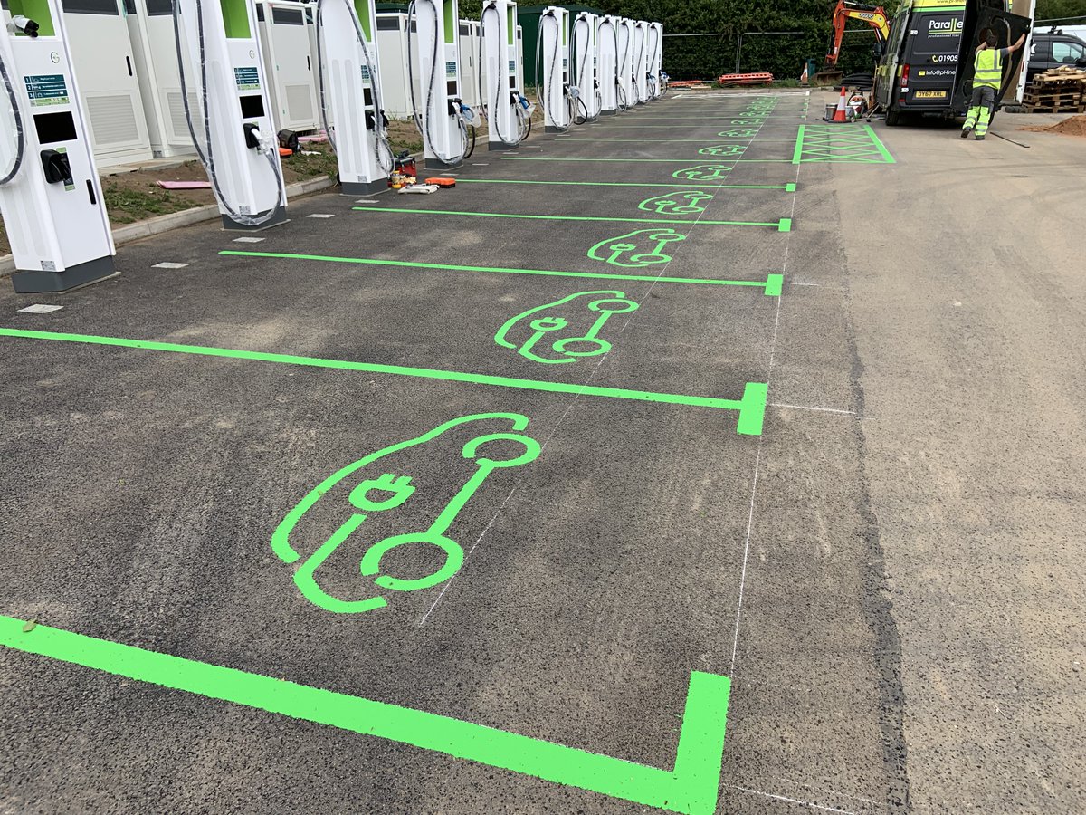 We only use the best products around here! 

Another load of EV parking bays completed for <a href="/GRIDSERVE_HQ/">GRIDSERVE</a> and <a href="/RockPowerCo/">RockPowerConnections</a> Moto Services. They definitely have the best looking bays👍🏼

pl-linemarking.co.uk/ev-charging-ba…

#EVBays #electricvehicles #carpark #parkingbays #linemarking